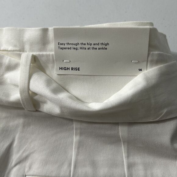 Ann Taylor Shorts Womens 14 White Scalloped High Rise Tie Tapered Leg Minimalist - Picture 9 of 10